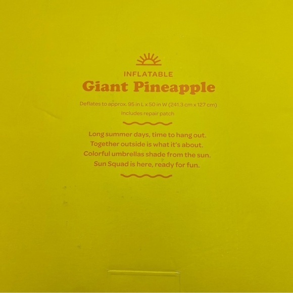 New sun squad giant pineapple inflatable mattress - Picture 4 of 4